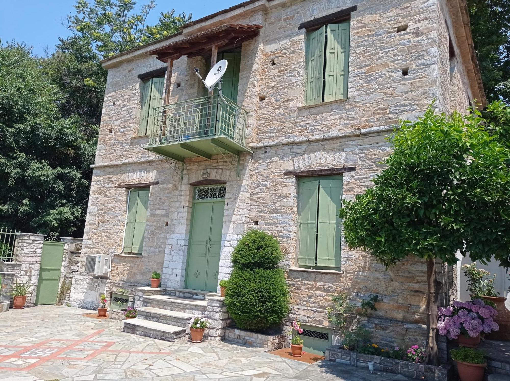 Marina Traditional Stonehouse Afétai Buitenkant foto